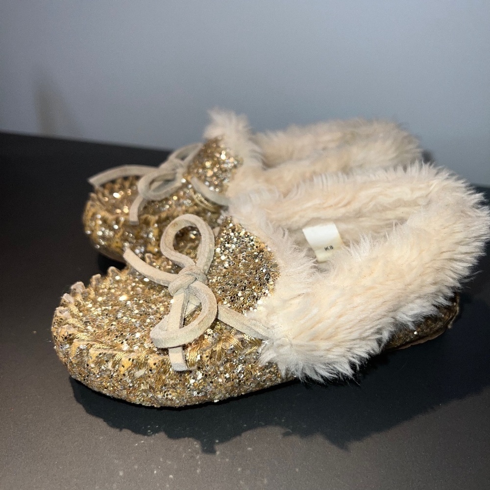 Crew cuts slippers toddler 6” inches preloved